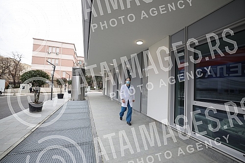 The President of the Republic of Serbia, Aleksandar Vucic, attended the opening of the new Clinical Center of Serbia after the completion of the first phase of works.Predsednik Republike Srbije Aleksandar Vucic prisustvovao je otvaranju novog Klini