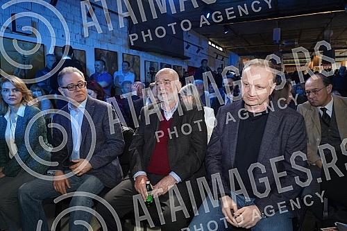 The United for the Victory of Serbia Coalition held a convention in Dorcol Platz, at which it presented the list 