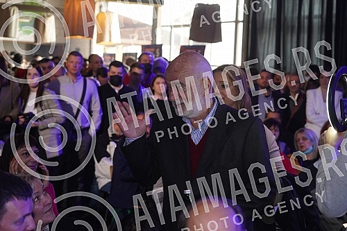 The United for the Victory of Serbia Coalition held a convention in Dorcol Platz, at which it presented the list 