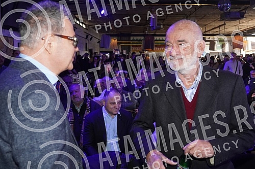 The United for the Victory of Serbia Coalition held a convention in Dorcol Platz, at which it presented the list 