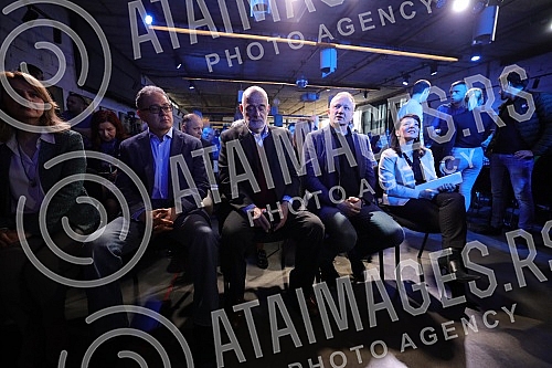 The United for the Victory of Serbia Coalition held a convention in Dorcol Platz, at which it presented the list 