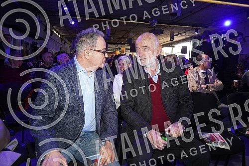 The United for the Victory of Serbia Coalition held a convention in Dorcol Platz, at which it presented the list 