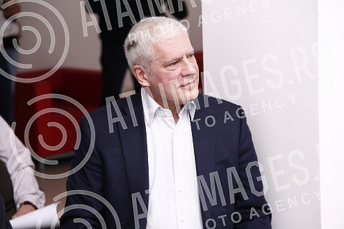 In the premises of the Social Democratic Party, the collection of signatures in support of the lists for the parliamentary and Belgrade elections was organized.U prostorijama Socijaldemokratske stranke organizovano je prikupljanje potpisa podrske l