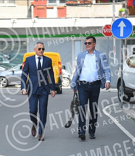 The trial of actor and director Dragan Bjelogrlic has been postponed to September 19 in the First Basic Court in Belgrade on charges of violent behavior towards his colleague Predrag Antonijevic on August 23 last year in Nis.U Prvom osnovnom sudu u