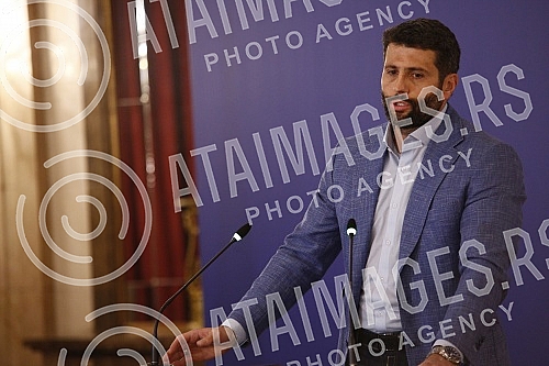 The mayor of Belgrade, Aleksandar Sapic, held the first regular press conference.Gradonacelnik Beograda Aleksandar Sapic odrzao je Prvu redovnu konferenciju za novinare. 