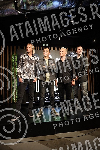 The press conference of the Osvajaci band from Kragujevac was held at the Lisbon club in the mts Dvorana.Konferencija za novinare kragujevackog benda Osvajaci odrzana je u klubu Lisabon u mts Dvorani.