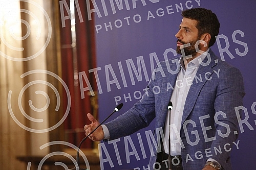 The mayor of Belgrade, Aleksandar Sapic, held the first regular press conference.Gradonacelnik Beograda Aleksandar Sapic odrzao je Prvu redovnu konferenciju za novinare. 