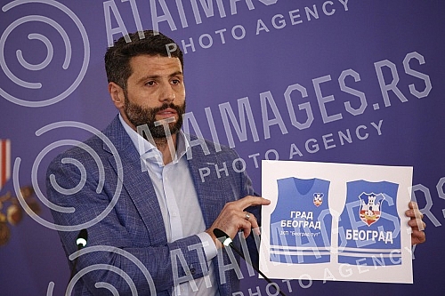 The mayor of Belgrade, Aleksandar Sapic, held the first regular press conference.Gradonacelnik Beograda Aleksandar Sapic odrzao je Prvu redovnu konferenciju za novinare. 
