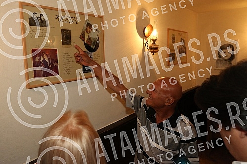 Celebration of the 50th work of Saban Saulic held at Restaurant Three Sesir.Proslava povodom 50 rada Sabana Saulica odrzana u restoranu Tri sesira.