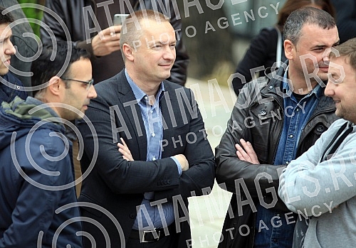 Protests against electoral fraud in Serbia organized by the opposition political parties. Protesti zbog izborne kradje u organizaciji opozicije.