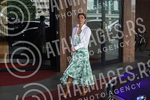 The celebration of the civil wedding of Mihajlo Saulic and Marina Velimirovic was held at the Hyatt Hotel.Slavlje povodom gradjanskog vencanja Mihajla Saulica i Marine Velimirovic odrzano je u hotelu Hajat.