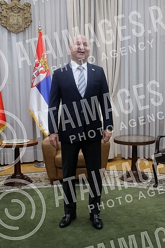 Minister without portfolio Nenad Popovic met with Montenegrin Minister of education, science, culture and sports Vesna Bratic.  Ministar bez portfelja Nenad Popovic sastao se sa ministarkom prosvete, nauke, kulture i sporta Crne Gore Vesnom Bratic