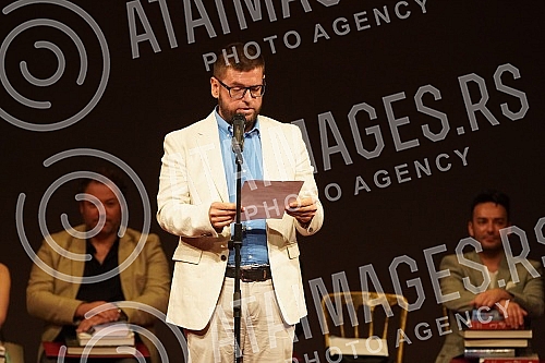 The ceremonial presentation of the 51st Golden Beocug Award and the Charter was held on the Grand Stage of the National Theater.Svecano urucenje 51. nagrade Zlatni Beocug i Povelje odrzano je  na Velikoj sceni Narodnog pozorista.