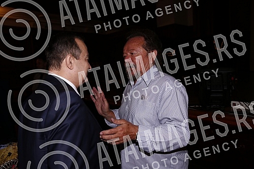 A concert of friends for the Merima Njegomir Foundation was held at Kolarac's endowment.Koncert prijatelja za fondaciju Merima Njegomir odrzan je u Kolarcevoj zaduzbini