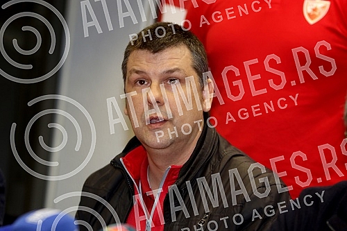 An extraordinary press conference of the Waterpolo Club Crvena zvezda after the incident and attacks on players in Split (Croatia).Vanredna pres konferencija Vaterpolo kluba Crvena zvezda posle incidenta i napada na igrace u Splitu.