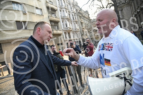 The Party of Freedom and Justice held an extraordinary press conference in front of the Presidency of the Republic of Serbia, the topic of which was new information about the murder of Oliver Ivanovic, and a discussion between Simo Spasic and Dragan 