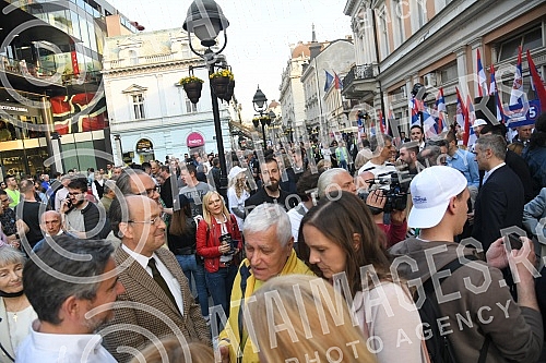 The Coalition United for the Victory of Serbia and Belgrade organized a parade with Knez Mihailov from the Palace of Albania to the City Library, where the citizens and the media were addressed by the entire people of the coalition.Koalicija Ujedin