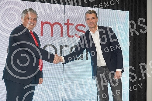 A press conference was held at which the companies whose name Kombank Hall (former Hall of the House of Trade Unions) will bear and be recognizable in the future were announced and presented.Odrzana je konferencija za medije na kojoj je objavljena 