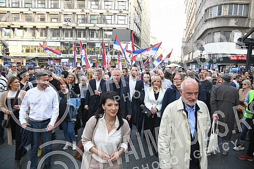 The Coalition United for the Victory of Serbia and Belgrade organized a parade with Knez Mihailov from the Palace of Albania to the City Library, where the citizens and the media were addressed by the entire people of the coalition.Koalicija Ujedin