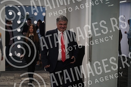 A press conference was held at which the companies whose name Kombank Hall (former Hall of the House of Trade Unions) will bear and be recognizable in the future were announced and presented.Odrzana je konferencija za medije na kojoj je objavljena 