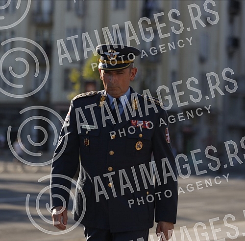 The general rehearsal of the ceremony on the occasion of the promotion of the youngest officers of the Serbian Army was held in front of the House of the National Assembly.Generalna proba svecanosti povodom promocije najmladjih oficira Vojske Srbij