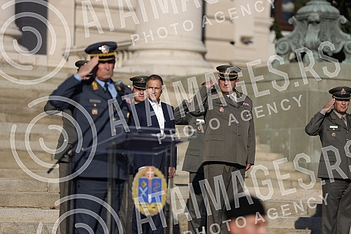 The general rehearsal of the ceremony on the occasion of the promotion of the youngest officers of the Serbian Army was held in front of the House of the National Assembly.Generalna proba svecanosti povodom promocije najmladjih oficira Vojske Srbij