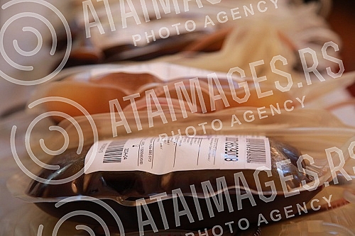 In the Serbian Red Cross, US Ambassador Anthony Godfrey and the US Embassy are marking the 20th anniversary of the terrorist attacks with an action of voluntary blood donation. U Crvenom krstu Srbije ambasador SAD Entoni Godfri i ambasada SAD obele