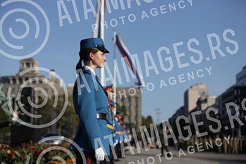 The general rehearsal of the ceremony on the occasion of the promotion of the youngest officers of the Serbian Army was held in front of the House of the National Assembly.Generalna proba svecanosti povodom promocije najmladjih oficira Vojske Srbij