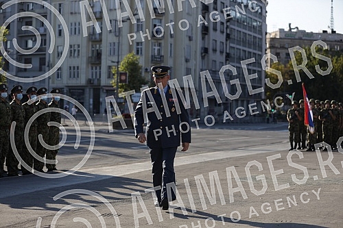 The general rehearsal of the ceremony on the occasion of the promotion of the youngest officers of the Serbian Army was held in front of the House of the National Assembly.Generalna proba svecanosti povodom promocije najmladjih oficira Vojske Srbij