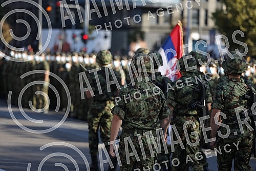 The general rehearsal of the ceremony on the occasion of the promotion of the youngest officers of the Serbian Army was held in front of the House of the National Assembly.Generalna proba svecanosti povodom promocije najmladjih oficira Vojske Srbij