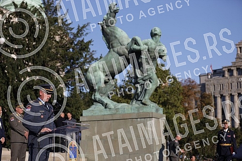 The general rehearsal of the ceremony on the occasion of the promotion of the youngest officers of the Serbian Army was held in front of the House of the National Assembly.Generalna proba svecanosti povodom promocije najmladjih oficira Vojske Srbij