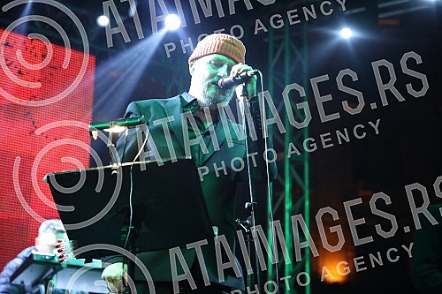 In the pre-holiday atmosphere, the audience enjoyed the first day of Belgrade Rocks concerts on Nikola Pasic Square, as part of the Belgrade Winter, organized by the Center of Belgrade Festivals - CEBEF.U pretpraznicnoj atmosferi publika je na Trgu