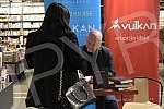 Miodrag Majic signed his books in Nis at the Vulkan Delta Planet bookstore.Miodrag Majic je svoje knjige potpisivao u Nisu u knjizari Vulkan Delta Planet.