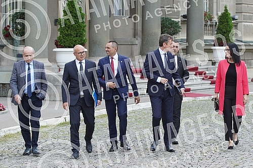 The departure of the representative of the electoral list Aleksandar Vucic - Together we can do everything after the consultations about the candidate for the Prime Minister held with the President of the Republic of Serbia Aleksandar Vucic.Odlazak