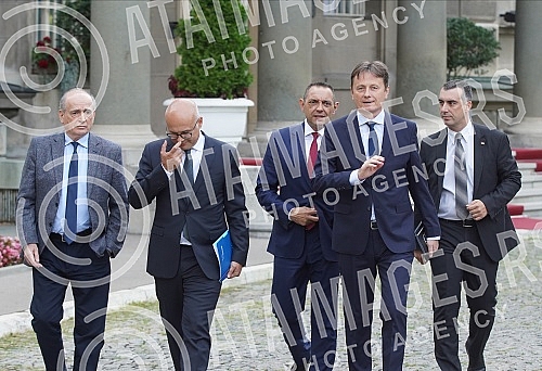 The departure of the representative of the electoral list Aleksandar Vucic - Together we can do everything after the consultations about the candidate for the Prime Minister held with the President of the Republic of Serbia Aleksandar Vucic.Odlazak