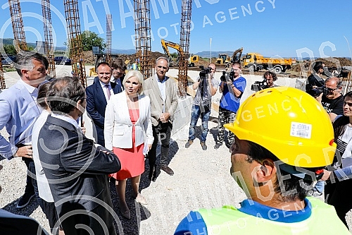 The Vice-President of the Government of the Republic of Serbia and the Minister of Mining and Energy, Zorana Mihajlovic, visited the works on the construction of the main metering and regulation station of the Serbia-Bulgaria gas interconnection, the