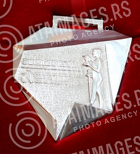 Promotion of Medals for European Championship indoor, which is scheduled from 3rd to 5th March in Kombank Arena.Promocija izgleda medalja za Prvenstvo Evrope u dvorani koje je na programu od 3. do 5. marta u Kombank areni. 