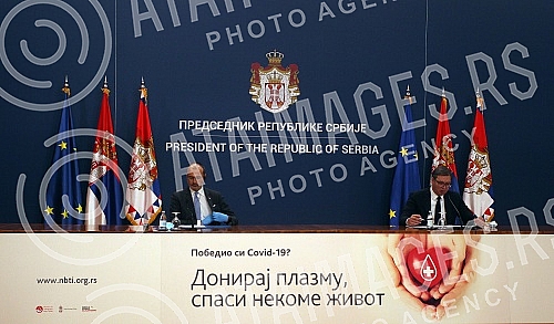 At the Palace of Serbia, President of Serbia Aleksandar Vucic met with ambassadors of EU member states in Serbia.U Palati Srbija predsednik Srbije Aleksandar Vucic sastao se sa ambasadorima zemalja clanica EU u Srbiji.