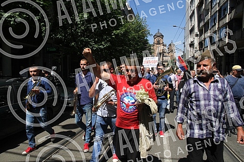 Protest citizens of Cajetina who are unhappy with the delay of issuing permits for the construction of a panoramic cableway on Zlatibor.Protest gradjana Cajetine koji su nezadovoljni zbog odlaganja izdavanja dozvole za izgradnju panoramske zicare na