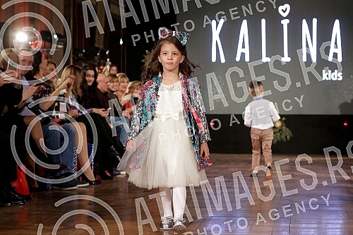 A humanitarian fashion show for the children of the receptionist.Humanitarna modna revija za decu prihvatilista. 
