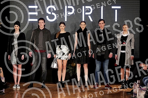 A humanitarian fashion show for the children of the receptionist.Humanitarna modna revija za decu prihvatilista. 