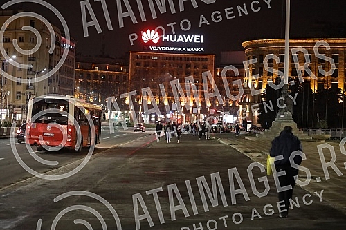 The center of Belgrade is on the eve of the weekend with stricter measures in the fight against the COVID-19 virus.Centar Beograda uoci vikenda sa poostrenim merama u borbi protiv virusa COVID-19.