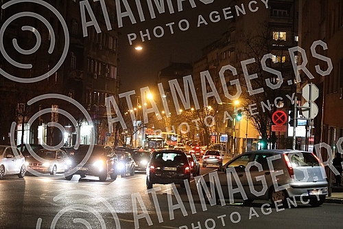 The center of Belgrade is on the eve of the weekend with stricter measures in the fight against the COVID-19 virus.Centar Beograda uoci vikenda sa poostrenim merama u borbi protiv virusa COVID-19.