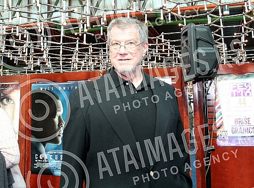 Konferencija za medije americkog reditelja Dzona Mektirnana (John McTiernan) na 44 FESTU u Sava centru. 
