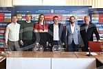 The draw for the semifinals of the Serbian Cup was held in the premises of the Football Association of Serbia.U prostorijama fudbalskog saveza Srbije odrzan je zreb 1/2 finala Kupa Srbije.