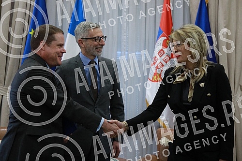 Minister of European Integration Jadranka Joksimovic presented the Ambassador of the French Republic to Serbia Pierre Cochard, as the presiding country of the Council of the European Union, with a document with recommendations of Serbian citizens as 