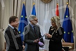 Minister of European Integration Jadranka Joksimovic presented the Ambassador of the French Republic to Serbia Pierre Cochard, as the presiding country of the Council of the European Union, with a document with recommendations of Serbian citizens as 