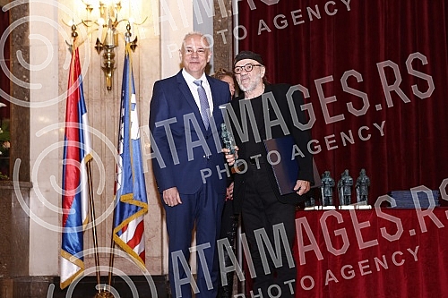 At the ceremony in the City Assembly, the representatives of the City of Belgrade presented the Awards of the City of Belgrade - Despot Stefan Lazarevic for 2021.Na svecanosti u Skupstini grada predstavnici Grada Beograda dodelili su Nagrade grada 