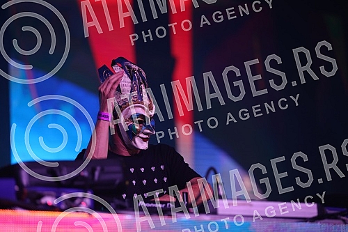 One of the most popular producers of today's electronic music, Boris Brejcha, as part of the exclusive world In Concert tour, organized an audio-visual spectacle in the Great Hangar in the Port of Belgrade.Jedan od najpopularnijih producenata elekt