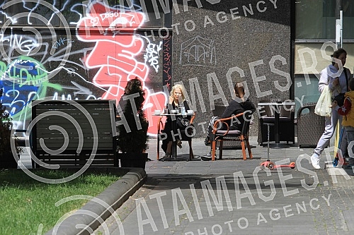 Opening of cafes after mitigation of measures to combat the coronavirus epidemic.Otvaranje kafica posle ublazavanje mera borbe protiv epidemije korona virusa.